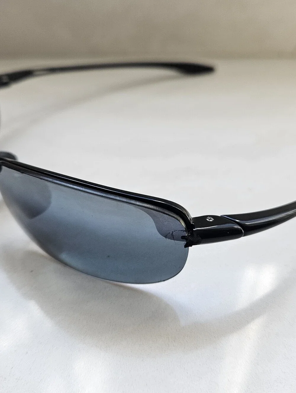 Maui Jim Makaha Black Polarized Rimless Sunglasses With Gray Lenses